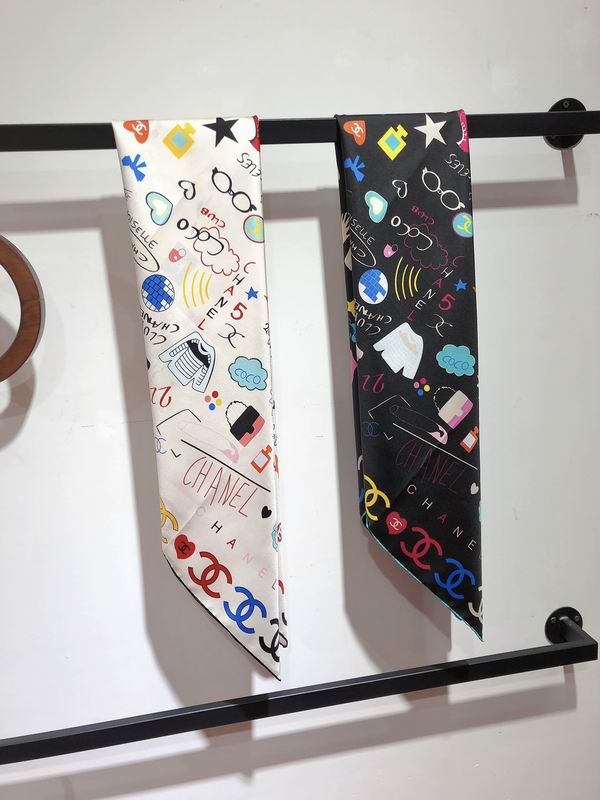 Chanel silk scarf 90X90cm E12